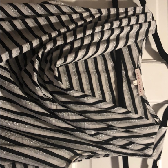 Red Haute Dressy top Size M - Picture 2 of 5